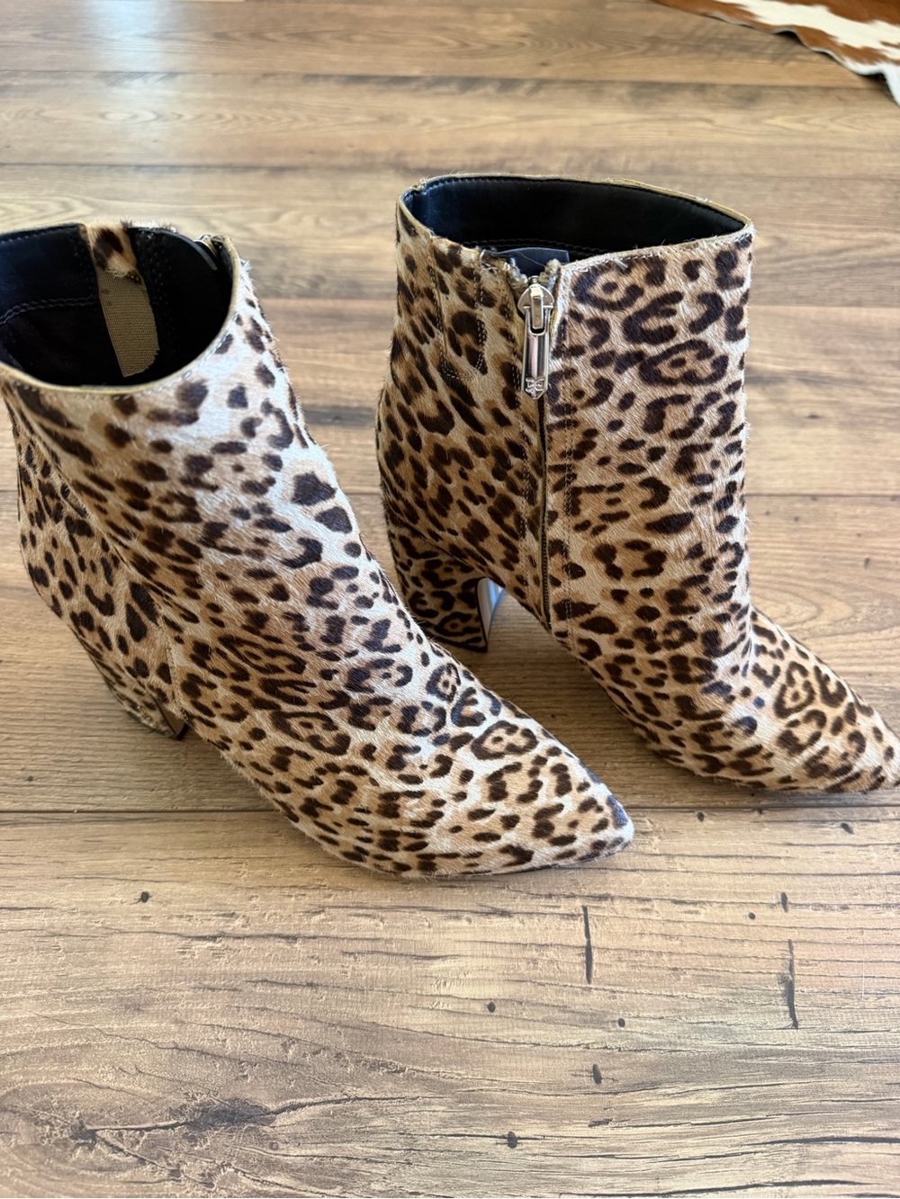 Sam Edelman Leopard Print Calf Hair Block Heel Booties – Women’s Size 8.5 – EUC